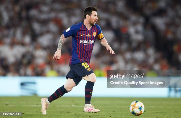 Lionel Messi of Barcelona in action during the Spanish Copa del Rey Final match between Barcelona and Valencia at Estadio Benito Villamarin on May...