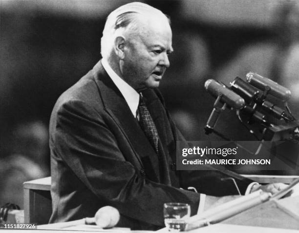 Picture taken on August 7, 1952 at Chicago showing former American President Herbert Hoover during his speech at the Republican national convention....