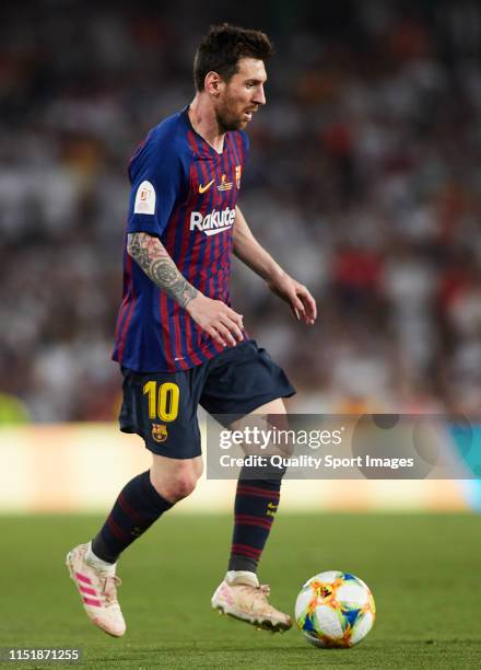 Lionel Messi of Barcelona in action during the Spanish Copa del Rey Final match between Barcelona and Valencia at Estadio Benito Villamarin on May...