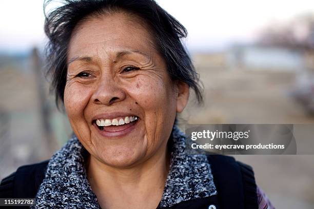 native american portraits - navajo - indianenreservaat stockfoto's en -beelden