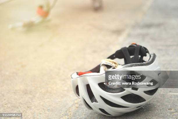bicycle safety helmets - bicycle crash stock pictures, royalty-free photos & images