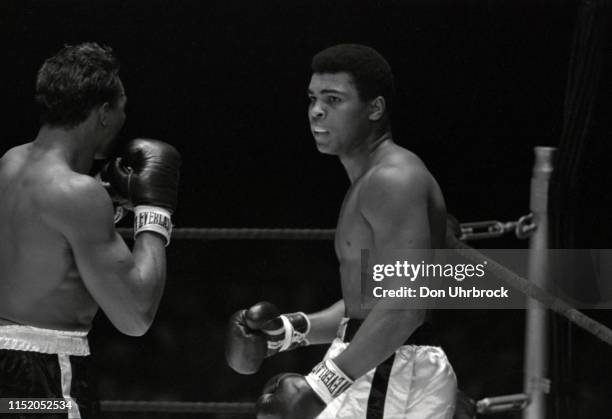 World Heavyweight Title: Muhammad Ali in action vs Cleveland Williams at Astrodome. Houston, TX CREDIT: Don Uhrbrock