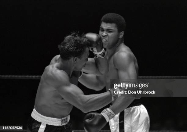 World Heavyweight Title: Muhammad Ali in action vs Cleveland Williams at Astrodome. Houston, TX CREDIT: Don Uhrbrock