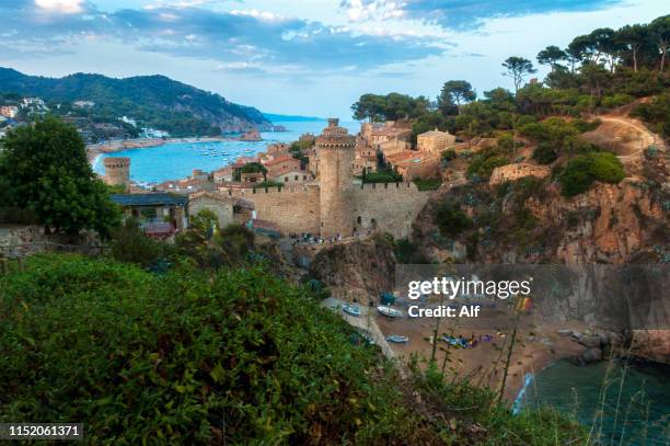 vila vella de tossa and es codolar beach in tossa de mar, girona (spain) - tossa de mar stock pictures, royalty-free photos & images