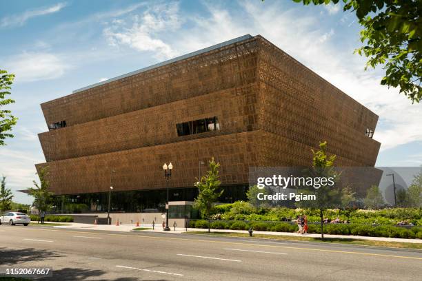 national museum of african american history and culture in washington dc - smithsonian institution stock-fotos und bilder