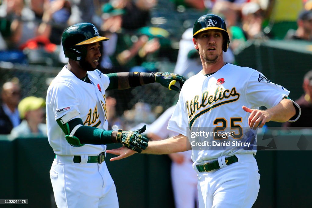 Los Angeles Angels v Oakland Athletics