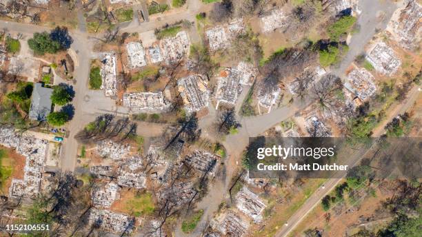aerial photo of camp wildfire damage in paradise, california - paradise fire stock pictures, royalty-free photos & images