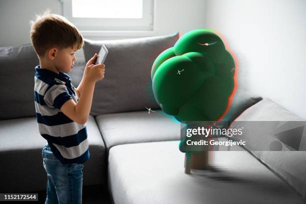 réalité augmentée - réalité augmentée photos et images de collection