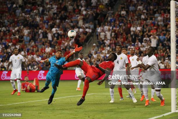 Jozy Altidore of USA scores a goal to make it 0-1 during the Group D 2019 CONCACAF Gold Cup match between Panama v United States of America at...