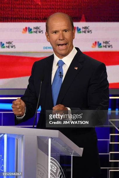 Democratic presidential hopeful Former US Representative for Maryland's 6th congressional district John Delaney gestures as he speaks during the...