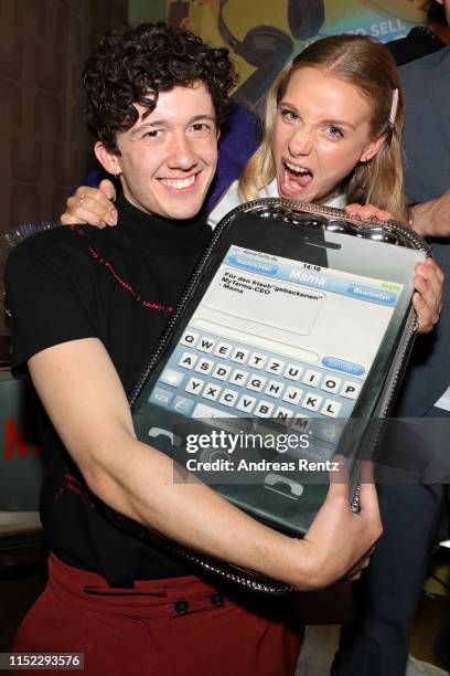 Maximilian Mundt and Lena Klenke attend the "How to sell drugs online " Netflix special screening on May 28, 2019 in Cologne, Germanys