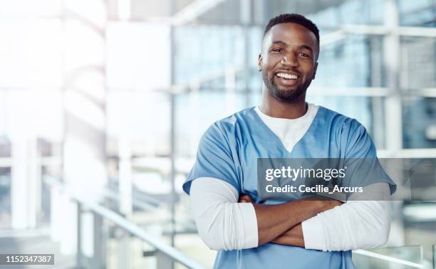 getting you back on your feet is my mission - enfermeiro imagens e fotografias de stock