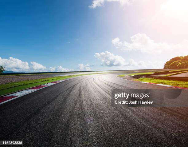 outdoor  asphalt  road - racetrack stock-fotos und bilder