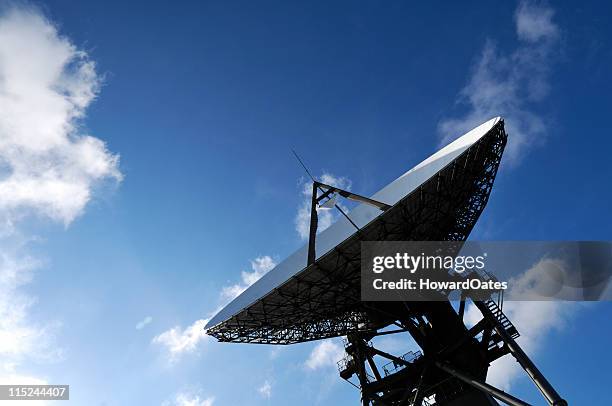 113 Tracking Satellite Dish Stock Photos, High-Res Pictures, and Images ...