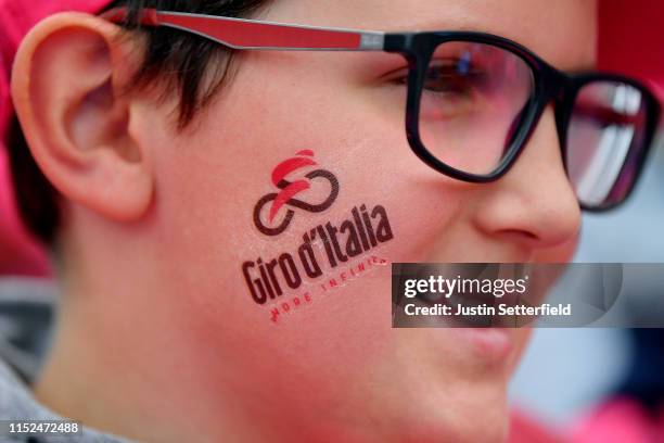 Start / Children / Logo / Fan / Detail view / during the 102nd Giro d'Italia 2019, Stage 17 a 181km stage from Commezzadura to Antholz-Anterselva...