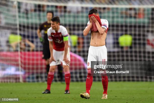 Mesut Ozil of Arsenal looks dejected during the UEFA Europa League Final between Chelsea and Arsenal at Baku Olimpiya Stadionu on May 29, 2019 in...