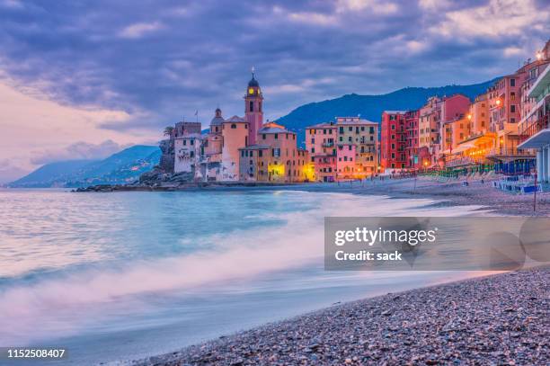 camogli i skymningen - camogli bildbanksfoton och bilder