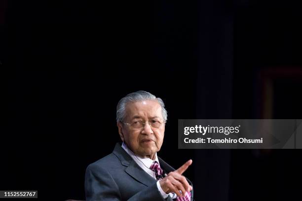 Malaysia's Prime Minister Mahathir Mohamad speaks during the 25th International Conference on The Future of Asia on May 30, 2019 in Tokyo, Japan. The...