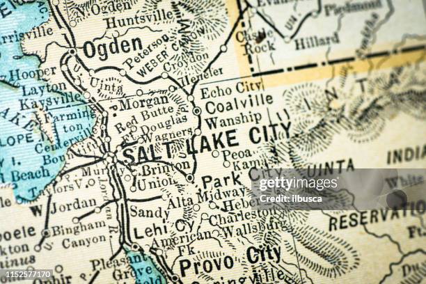 illustrazioni stock, clip art, cartoni animati e icone di tendenza di dettaglio ravvicinato della mappa degli stati uniti antichi: salt lake city, utah - utah