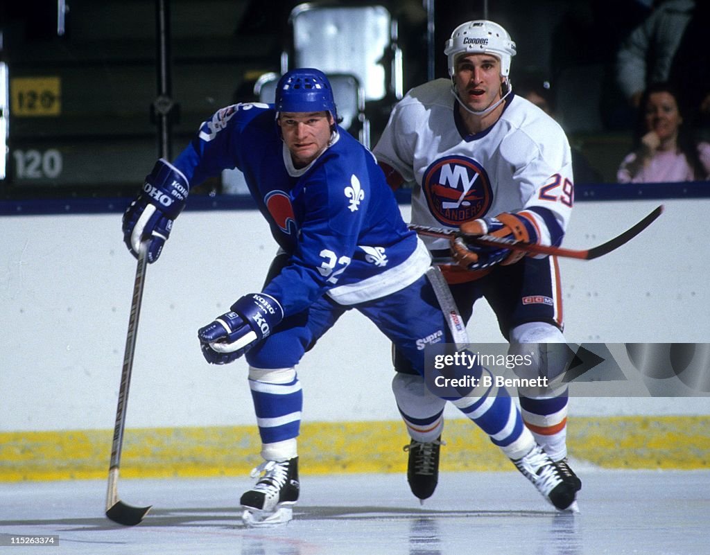 Quebec Nordiques v New York Islanders