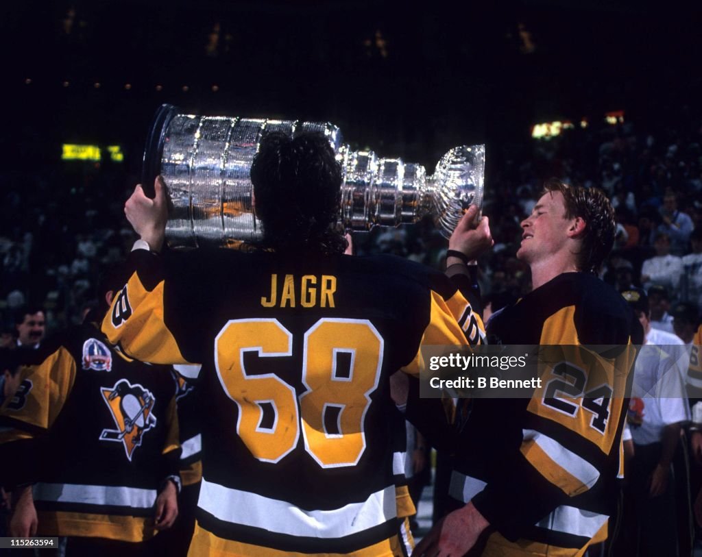 1992 Stanley Cup Finals - Game 4:  Pittsburgh Penguins v Chicago Blackhawks