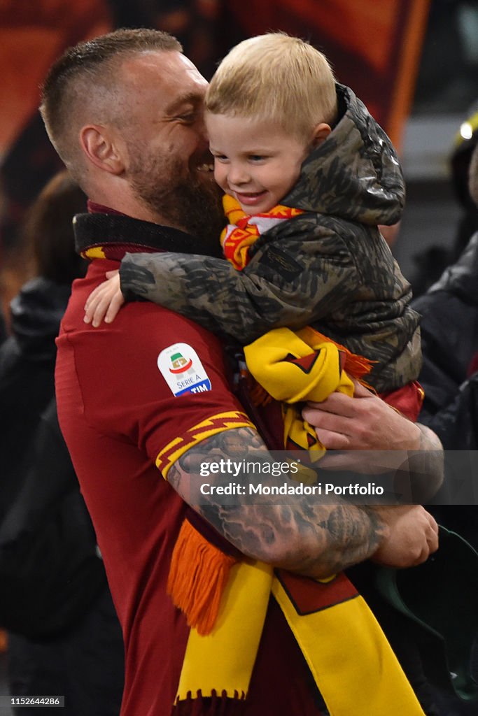 Daniele De Rossi leaves AS Roma after 18 years