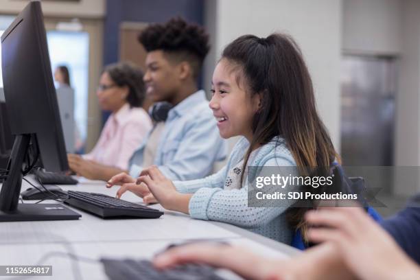 264 Middle School Computer Lab Stock Photos, High-Res Pictures, and ...
