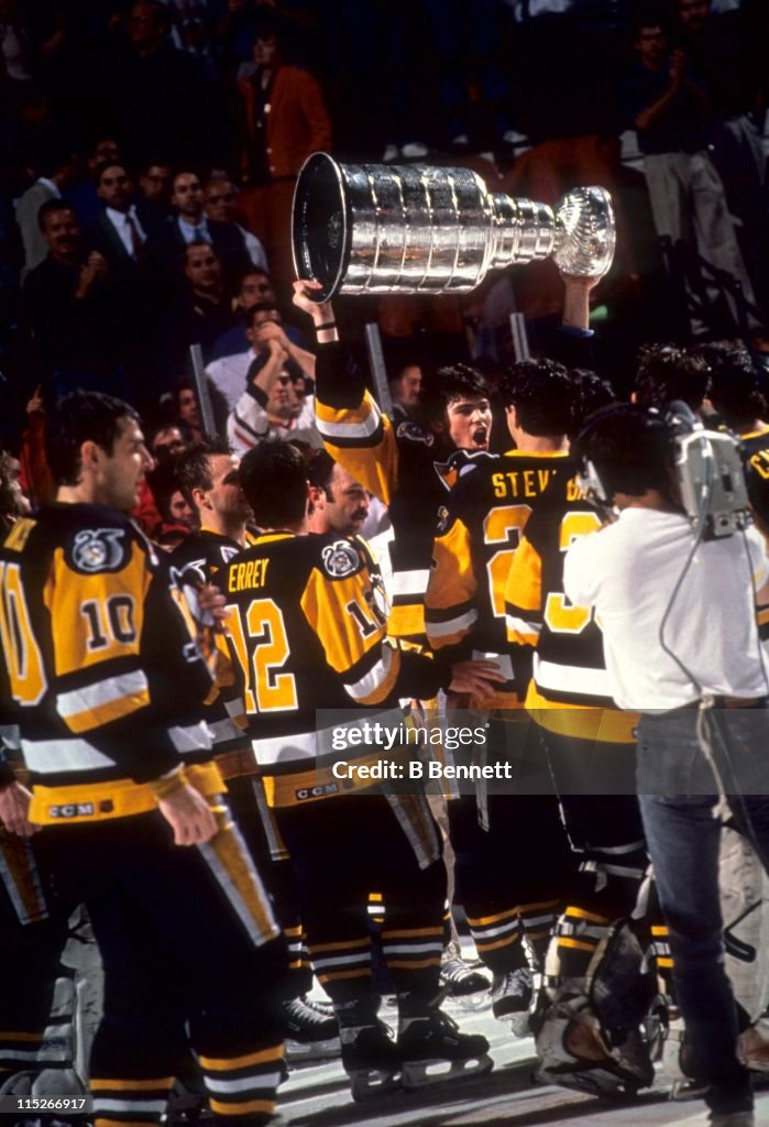 1991 Stanley Cup Finals - Game 6: Pittsburgh Penguins v Minnesota North Stars