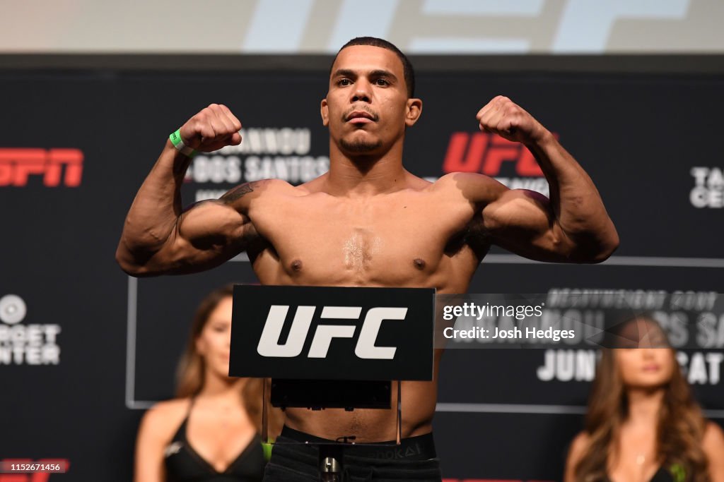 UFC Fight Night: Weigh-Ins