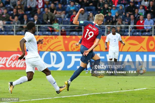 Erling Haaland of Norway scores his team's ninth goal during the 2019 FIFA U-20 World Cup group C match between Norway and Honduras at Arena Lublin...