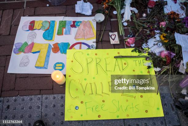 August 18, 2017: MANDATORY CREDIT Bill Tompkins/Getty Images Poster that reads 'SPREAD THE C'VILLE LOVE' at the Heather heyer memorial on August 18,...