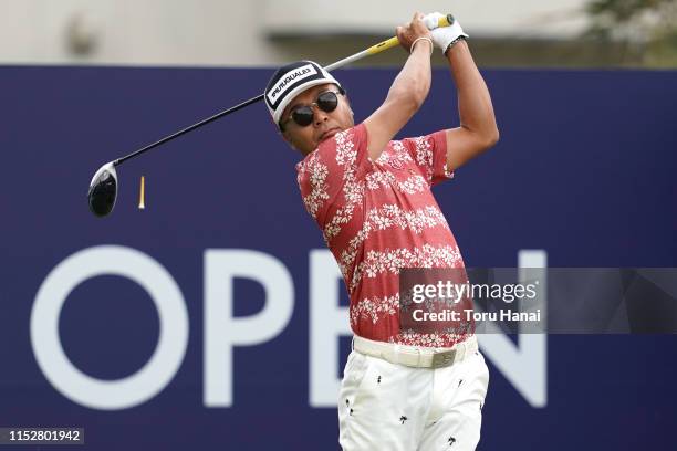 Shingo Katayama of Japan hits a tee shot on the 10th hole during the second round of the Mizuno Open at the Royal Country Club on May 31, 2019 in...