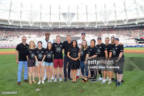 Sabathia of the New York Yankees, Chris Sale of the Boston Red Sox, Prince Harry, Duke of Sussex and Meghan, Duchess of Sussex pose with Invictus...