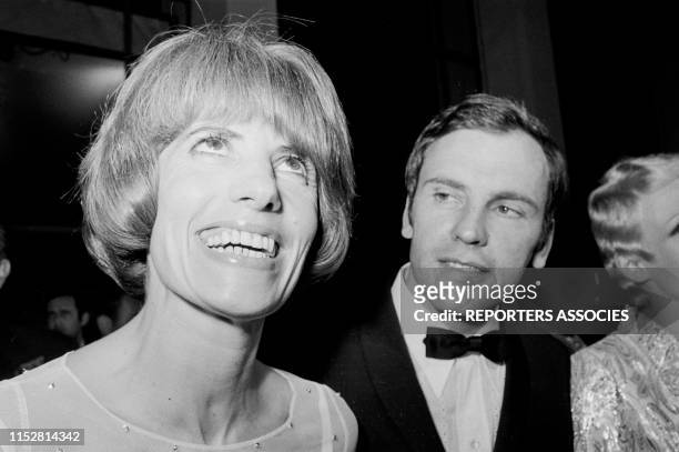 Nadine et Jean-Louis Trintignant lors d'une soirée pendant le Festival de Cannes le 11 mai 1967, France.