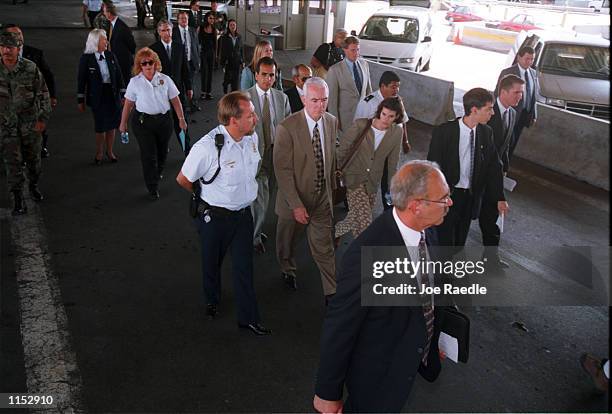Barry R Macaffrey 55 Barry R Mccaffrey Stock Photos, High-Res Pictures, and Images ...