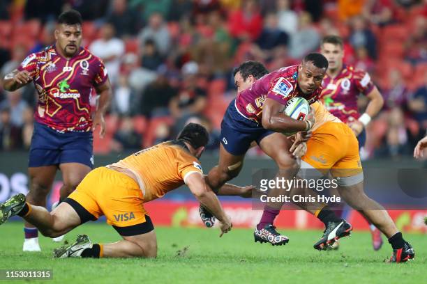 Samu Kerevi of the Reds makes a break during the round 16 Super Rugby match between the Reds and the Jaguares at Suncorp Stadium on June 01, 2019 in...