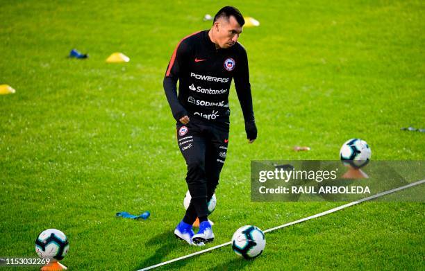 Chile's player Gary Medel takes part in a training session in Porto Alegre, Brazil on June 30, 2019.