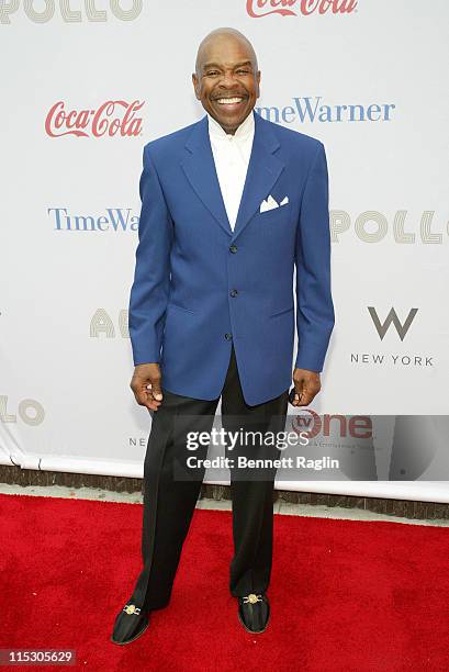 Merald Knight 523 The Apollo Theatre Hall Of Fame Photos & High Res Pictures - Getty ...