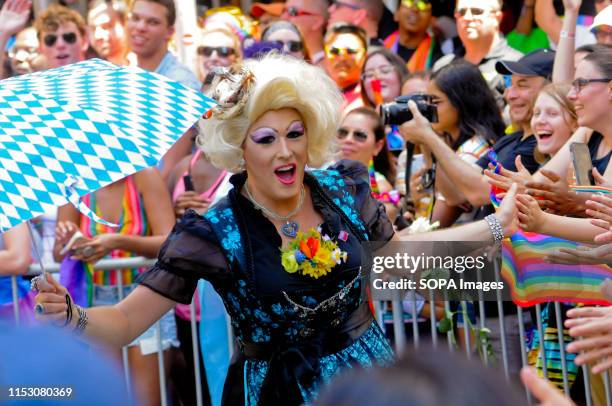 Drag Parade Drag Queen Parade Photos and Premium High Res Pictures - Getty Images