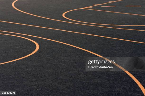 basketball pitch - playing field fotografías e imágenes de stock