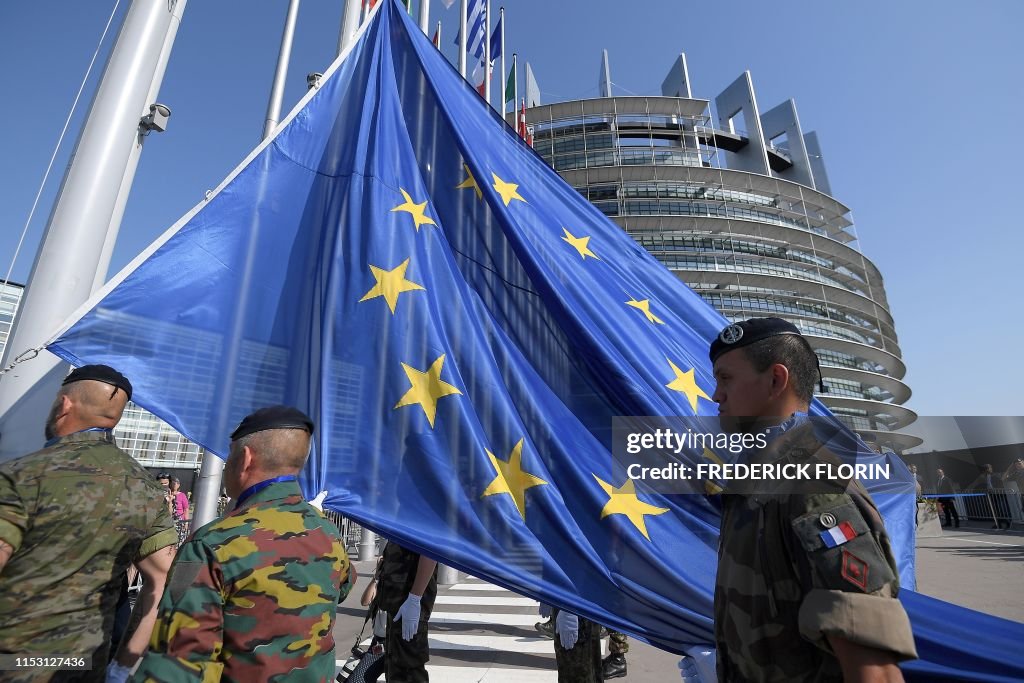 FRANCE-EU-PARLIAMENT-FLAG