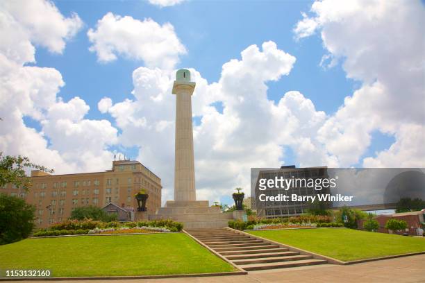 20 Lee Circle New Orleans Photos and Premium High Res Pictures - Getty  Images
