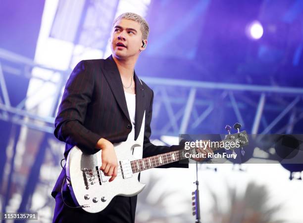 Calum Hood of 5 Seconds of Summer performs onstage at 2019 iHeartRadio Wango Tango presented by The JUVÉDERM® Collection of Dermal Fillers at Dignity...