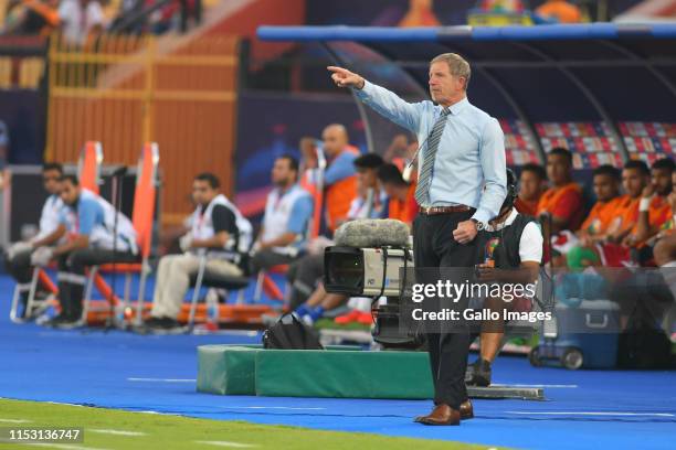 Stuart Baxter the Coach of South Africa gives instructions during the African Cup of Nations match between South Africa and Morocco at Al-Salam...