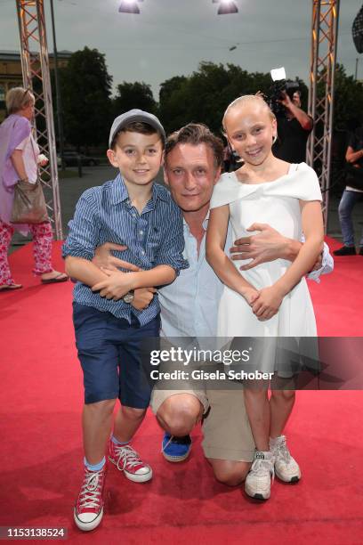 Oliver Masucci and his son Vito Masucci and his daughter Pina Masucci during the "Schuld nach Ferdinand von Schirach" season 3 premiere at the Munich...