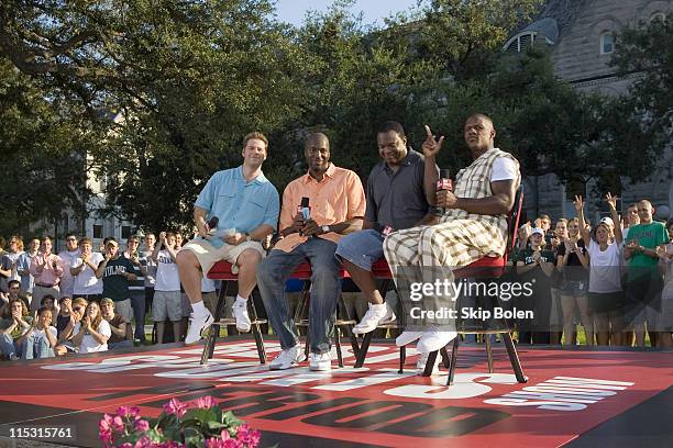 New Orleans Saints Joe Horn joins BDSSP's Chris Rose, John Salley and Rodney Peete on stage before an audience of Tulane University students. From...