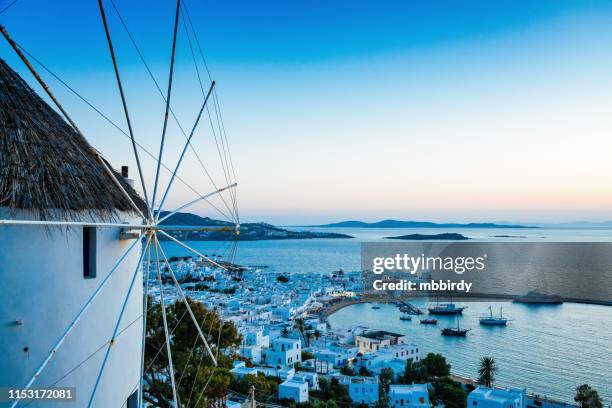 mykonos (ville), île de mykonos, grèce - structure actionnée par le vent photos et images de collection
