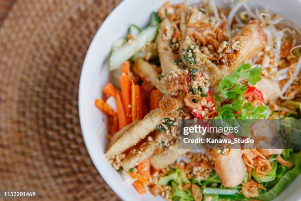 healthy vegan vietnamese noodle bowl - vietnamese food stock pictures, royalty-free photos & images