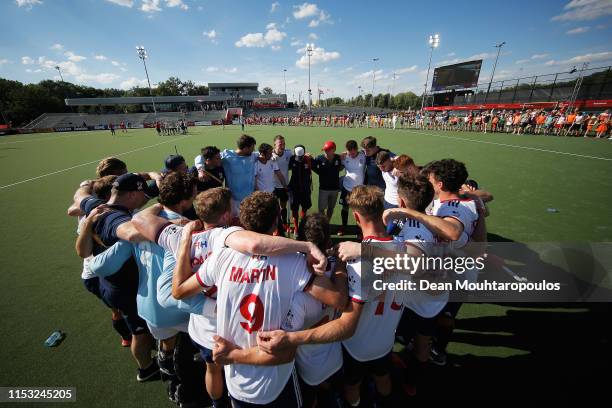 Great Britain Head Coach, Danny Kerry speaks to his players after victory in the Men's FIH Field Hockey Pro League match between Netherlands and...