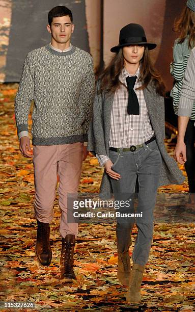 Sean Opry and Irina Lazareanu wearing Lacoste Fall 2007